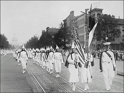 KKK Parade - Pennsylvania Avenue, Washington 1928 | Парад Ку Клукс Клана в Вашингтоне, 1928 г.